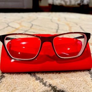 Elizabeth Arden 1192-1 eyeglasses frames w/teal earpiece.